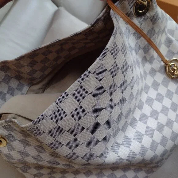 💯% authentic Louis Vuitton Artsy Azur - Picture 2 of 16